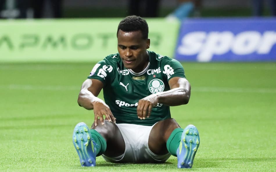 Jhon Arias lamenta jogada pelo Palmeiras (Foto: Marina Uezima/Brazil Photo Press/Folhapress)