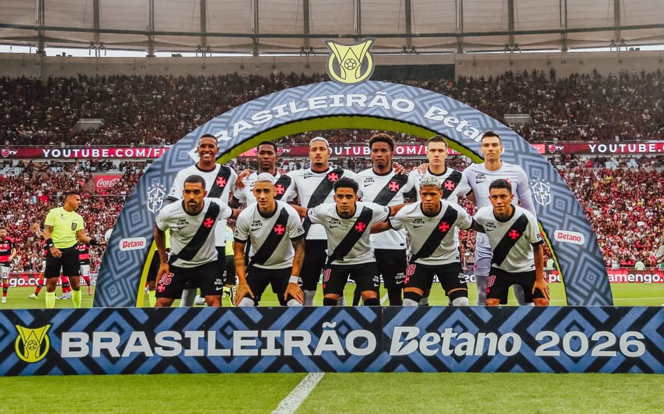 Jogadores do Vasco antes do clássico (Foto: Mauro Silva/Prime Fotografias/MyPhoto Press/Folhapress)
