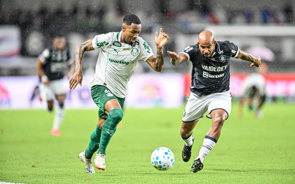 Remo e Palmeiras se enfrentam no Brasileirão (Foto: Nai Chagas/Agência F8/Folhapress)