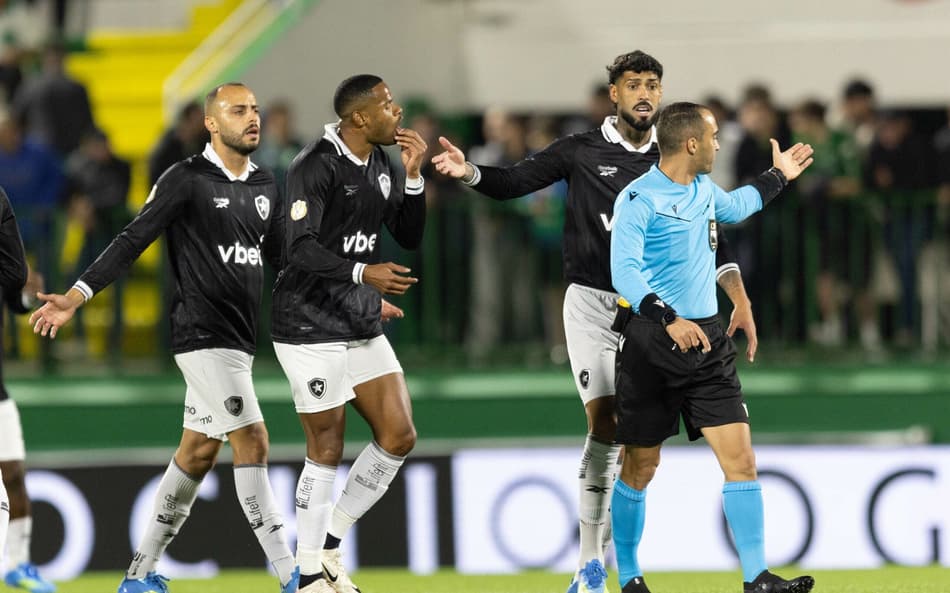 Chapecoense fez 2 a 0 na primeira etapa (Foto: Liamara Polli/AGIF/Folhapress)