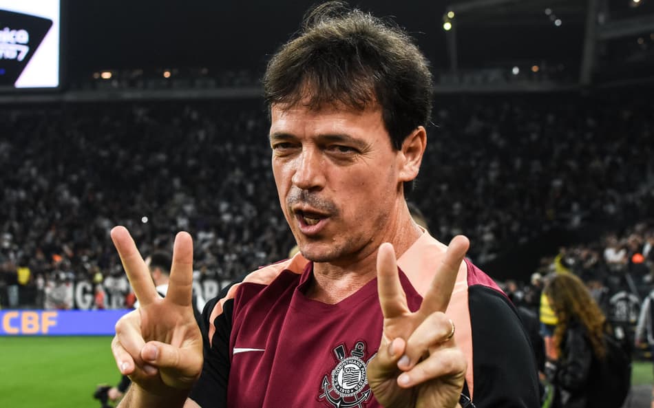 Fernando Diniz, atual técnico do Corinthians (Foto: Roberto Casimiro /Fotoarena/Folhapress)