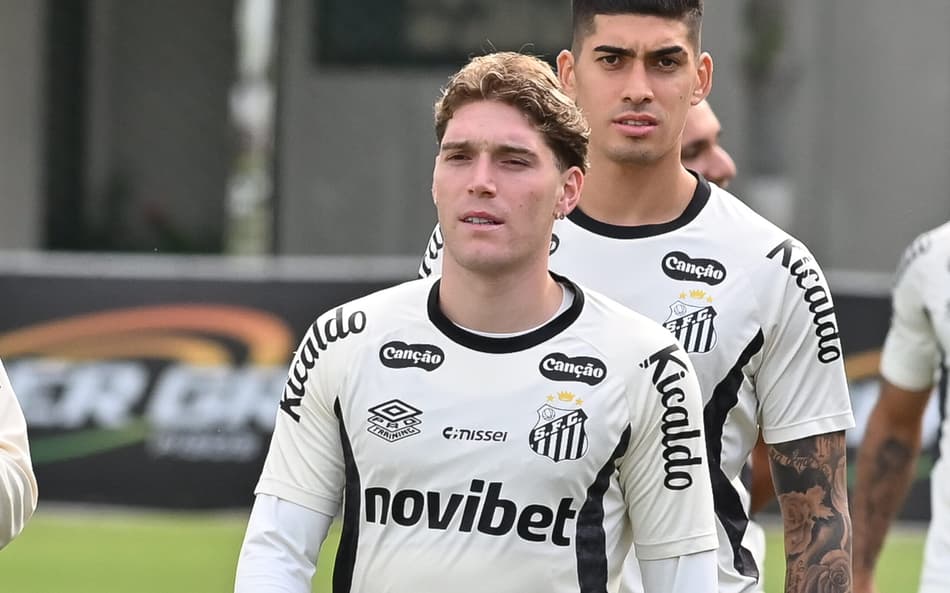 Santos aposta em Rollheiser para tentar sair do Z4 do Brasileirão antes da Copa do Mundo