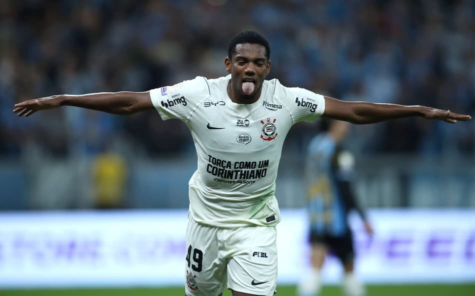 André marcou dois gols contra o Grêmio (Foto: Edu Andrade/Fatopress/Folhapress)
