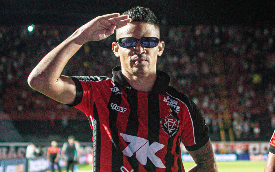 Erick comemora gol em Vitória x Sport (Foto: Victor Ferreira / EC Vitória)