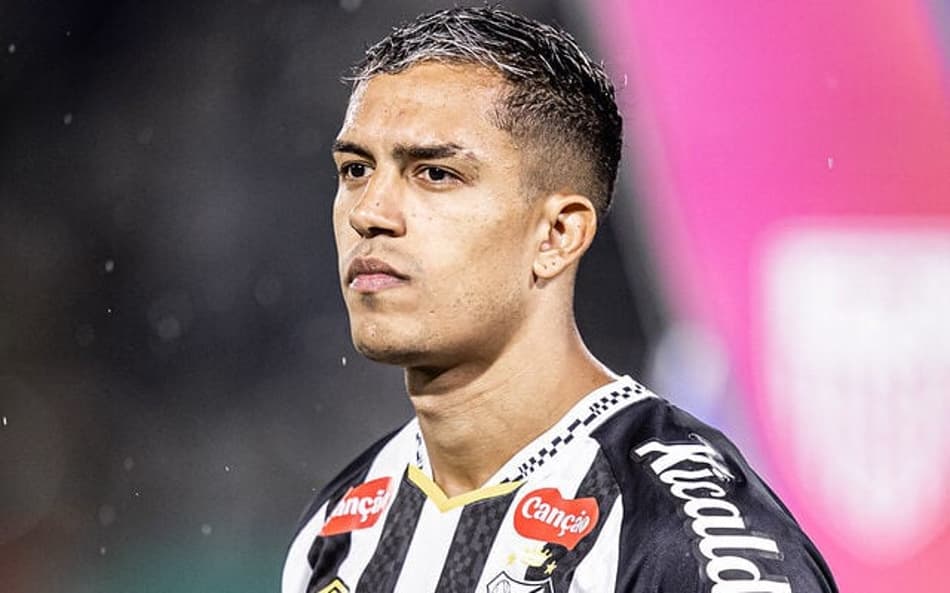 Igor Vinícius será titular na lateral-direita no clássico entre o Santos e o Palmeiras. (Foto: Raul Baretta/ Santos FC)