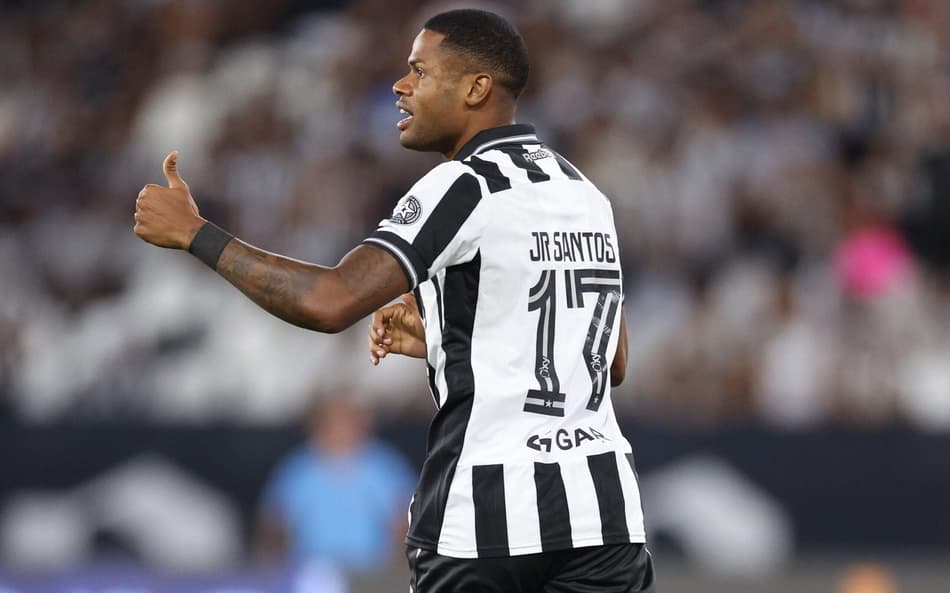 Júnior Santos desfalca o Botafogo contra o Atlético-MG por cláusula contratual