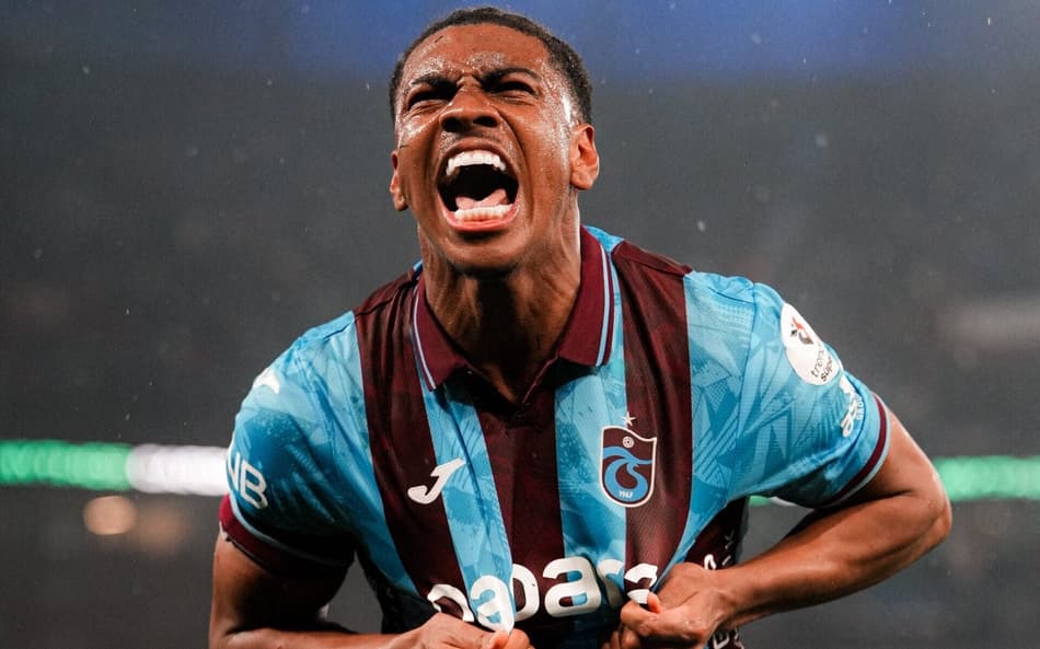 Felipe Augusto vive o melhor momento da carreira (Foto: Trabzonspor/Divulgação)