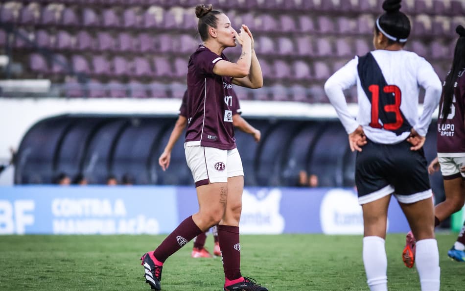 Maressa comemora gol em Ferroviária x Mixto, pelo Brasileirão Feminino. (Foto: Jonatan Dutra / Ferroviária)