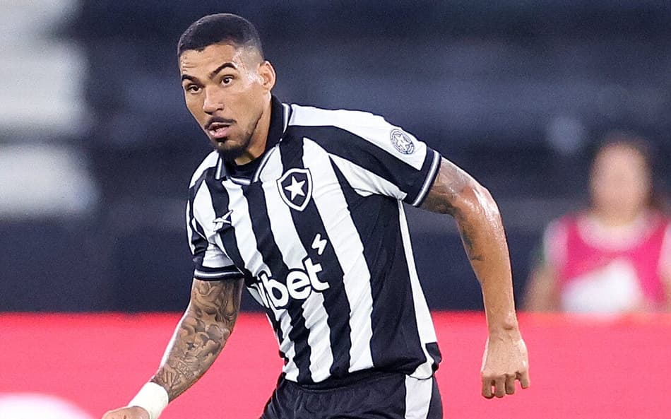 Allan se lesionou na derrota do Botafogo para o Remo (Foto: Vítor Silva/Botafogo)