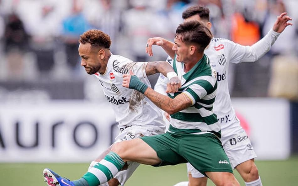 Neymar atuando diante do Coritiba, na Neo Química Arena. (Foto: Raul Barletta/ Santos FC)