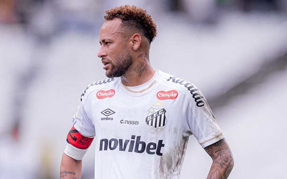 Neymar vive expectativa por convocação na Seleção Brasileira. (Foto: Raul Barletta/ Santos FC)