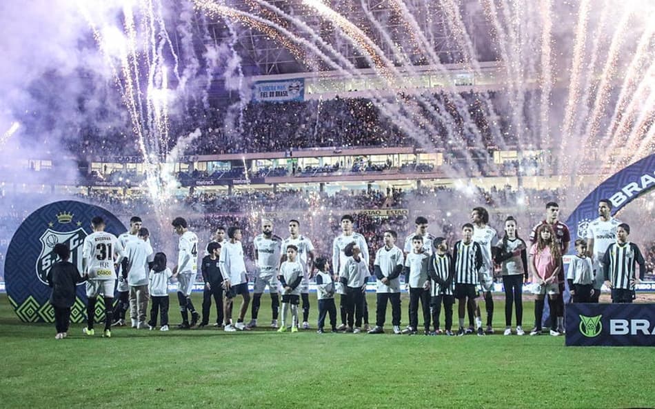 Santos em duelo contra o Grêmio, em Porto Alegre, pelo Brasileirão. (Foto: Reinaldo Campos/ Santos FC)