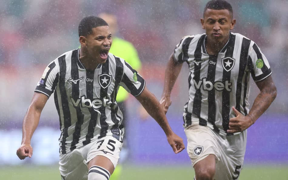 Huguinho abriu o placar em Bahia x Botafogo (Foto: Vitor Silva/ Botafogo)