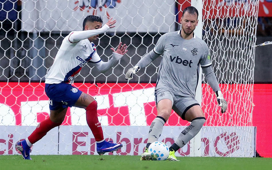 Neto não tem conseguido empilhar boas atuações pelo Botafogo (Foto: Vítor Silva/Botafogo)