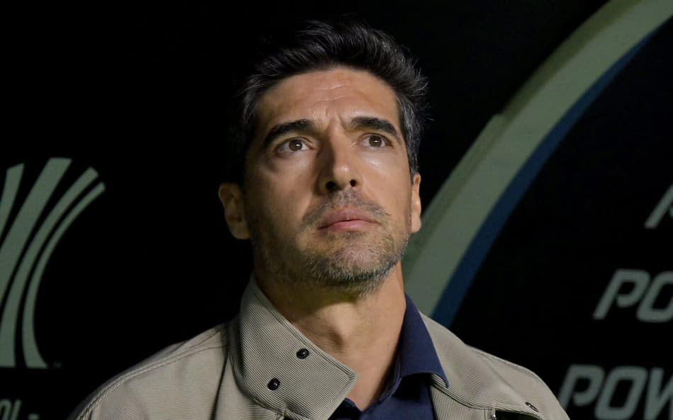 Abel Ferreia comandando o Palmeiras na Libertadores