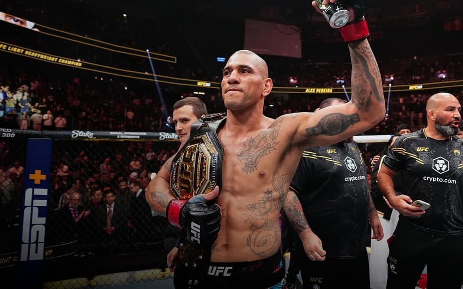 Alex Poatan é bicampeão do UFC (Foto: Divulgação / UFC)
