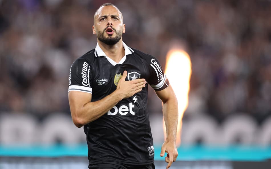 Arthur Cabral celebra seu gol pelo Brasileirão em Botafogo x Corinthians