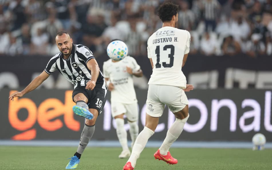 Arthur Cabral durante Botafogo x Corinthians