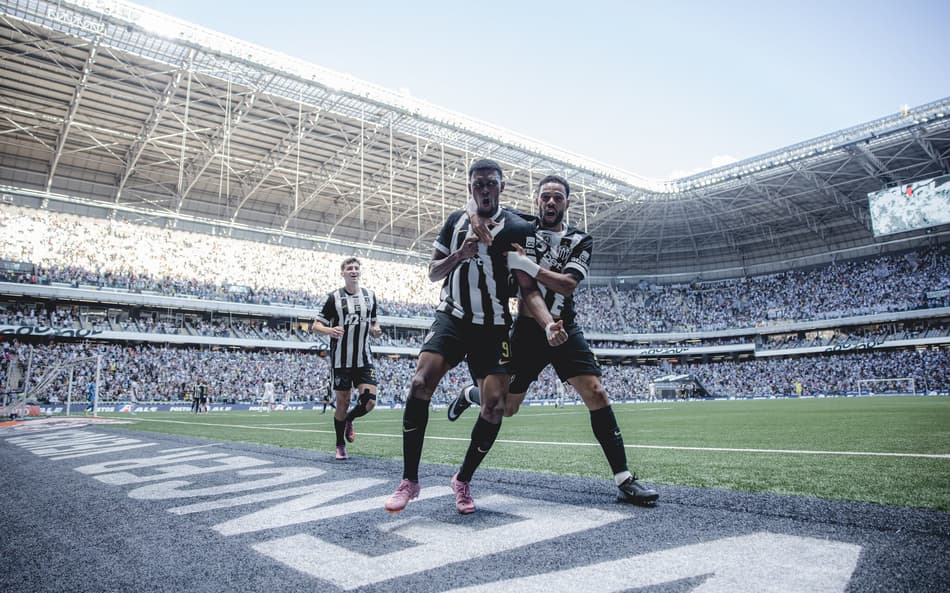 Atlético comemora gol contra o Botafogo na Arena MRV (Foto: Pedro Souza / Atlético)