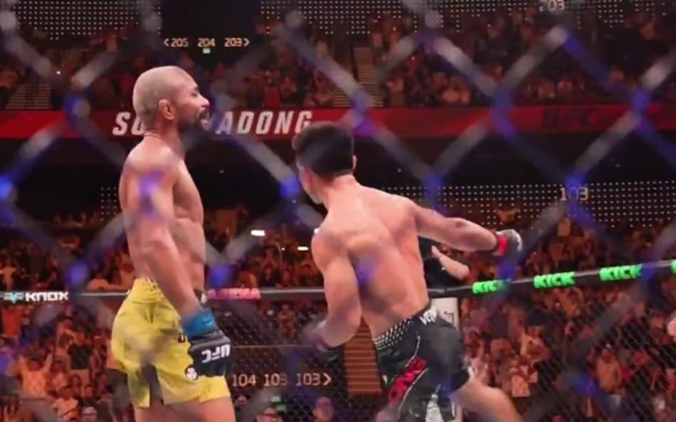 Deiveson Figueiredo é derrotado no UFC Macau (Foto: Reprodução/ UFC)