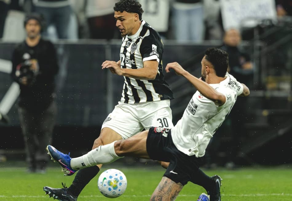 AO VIVO: Corinthians recebe o Atlético-MG com a missão de se afastar do Z-4; siga
