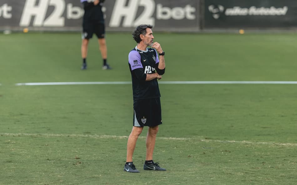Domínguez treino cidade do galo (Foto: Pedro Souza / Atlético)