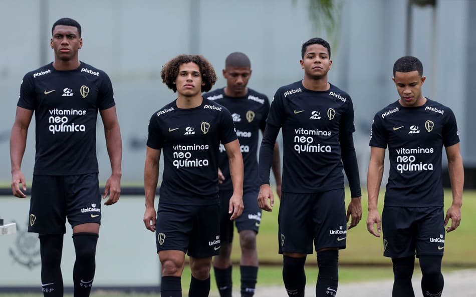 Corinthians monitora possível venda de Felipe Augusto e pode lucrar alto