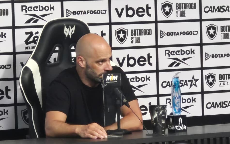 Franclim Carvalho Botafogo coletiva