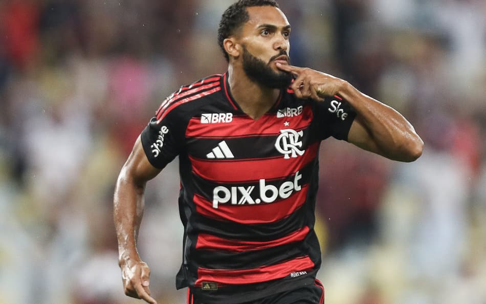 Juninho comemora gol do Flamengo contra o Fluminense na final do Campeonato Carioca 2025