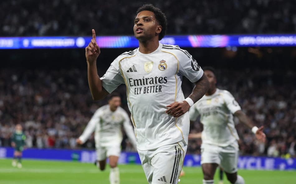 Rodrygo comemora gol marcado pelo Real Madrid contra o Manchester City, pela Champions
