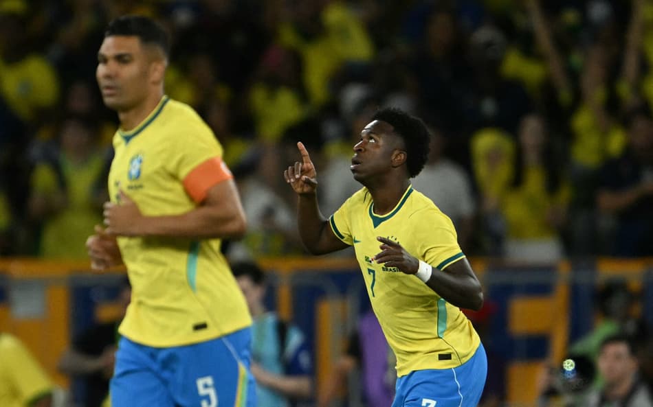 Vini Jr comemora gol marcado pela Seleção Brasileira em amistoso contra o Panamá, no Maracanã