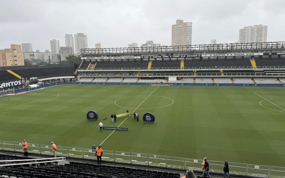 Vila Belmiro recebe duelo entre Santos e Red Bull Bragantino. (Foto: Juliana Yamaoka/ Lance!)