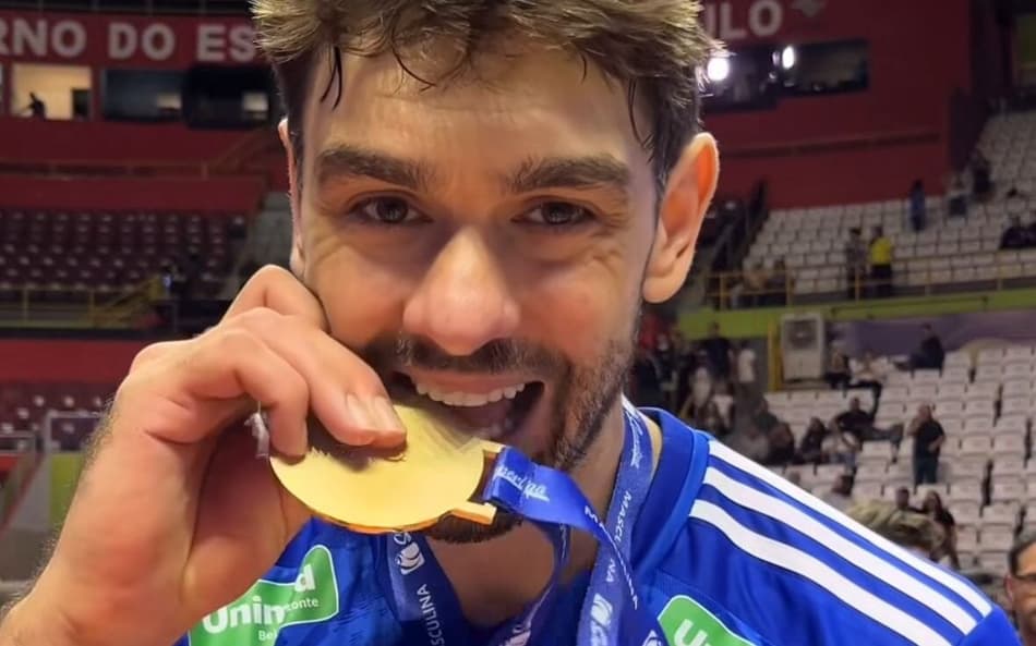 Lucão repete prêmio de MVP; veja seleção da Superliga Masculina