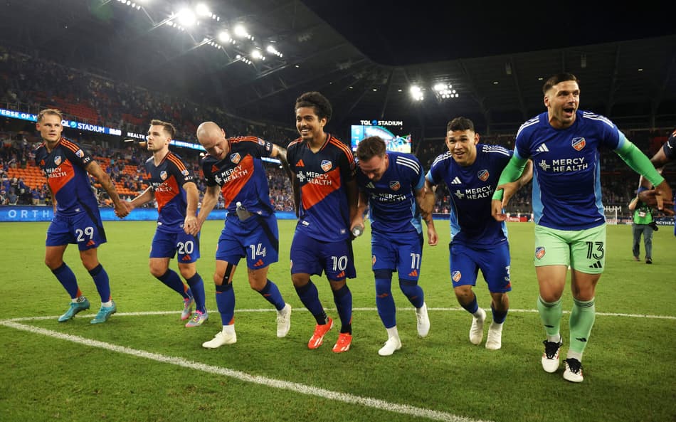 Evander, ex-Vasco, comemora gol pelo Cincinnati contra o Inter Miami