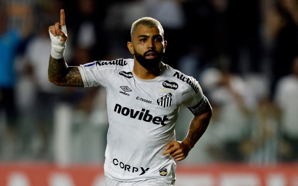 Gabigol comemora seu gol no jogo do Santos contra o Deportivo Cuenca pela Sul-Americana