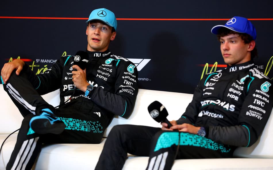 George Russell e Kimi Antonelli após sprint do GP do Canadá pela F1 2026 (Foto: Bryn Lennon/Getty Images/AFP)