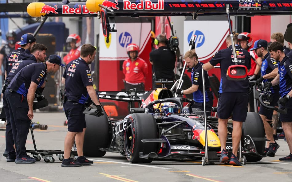 Verstappen ri da estratégia da McLaren no Canadá: 'estragou tudo'