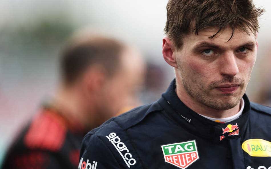 Após atualização das regras, Verstappen volta a criticar a F1: 'Não deveria ser assim'