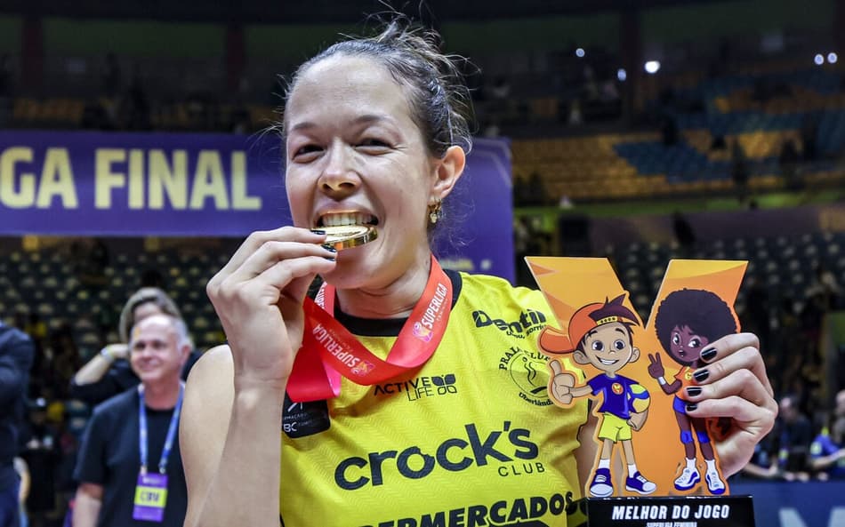 A ponteira Michelle, do Praia Clube, foi eleita a melhor jogadora na final da Superliga