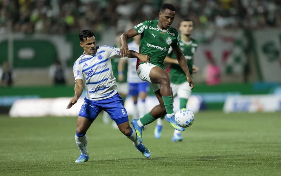 Clube paulista está com quatro pontos de vantagem para o segundo colocado no Campeonato (Foto: Marco Miatelo/Photo Premium/Folhapress)