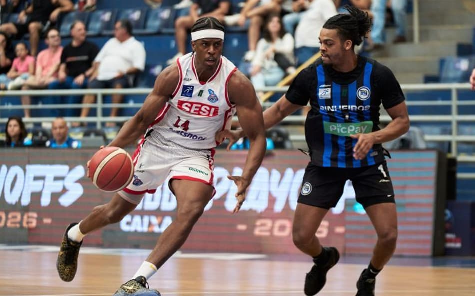France bate Pinheiros em casa e sai em vantagem nas finais do NBB