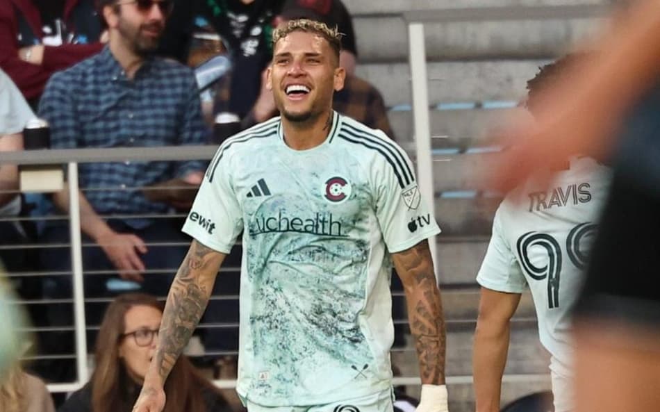 Rafael Navarro em ação pelo Colorado Rapids (Foto: Divulgação/Colorado Rapids)
