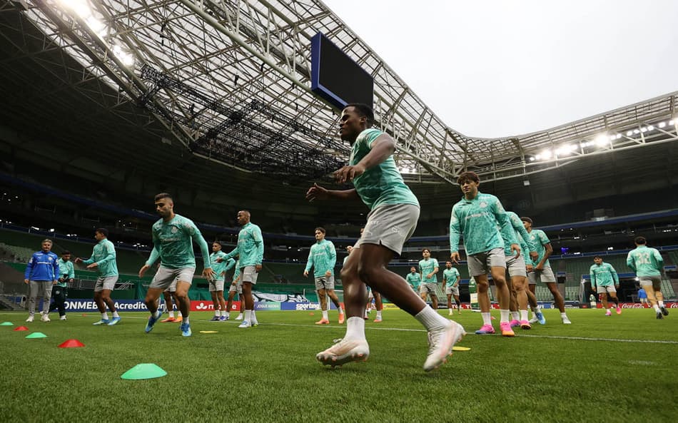 Os jogadores da Palmeiras, durante treinamento, na arena Allianz Parque. (Foto: Cesar Greco/Palmeiras/by Canon)