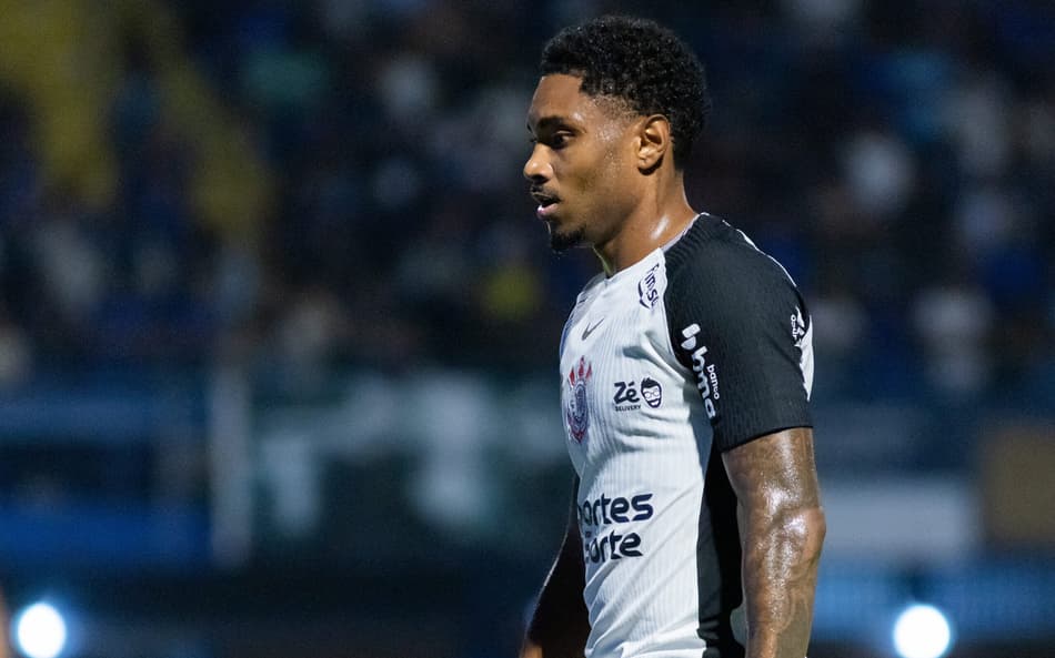 Vitinho está em baixa no Corinthians (Foto: Thiago Vasconcelos Dos Santos/AGIF/Folhapress)