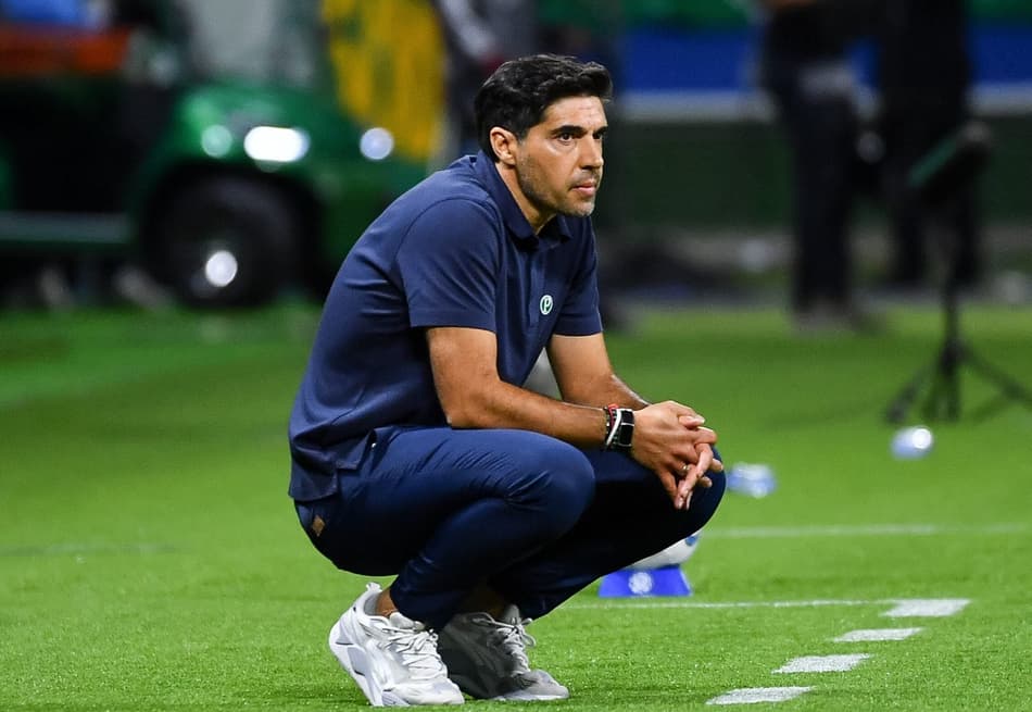 Abel Ferreira comanda o Palmeiras contra o Junior Barranquilla (Foto: Roberto Casimiro /Fotoarena/Folhapress)