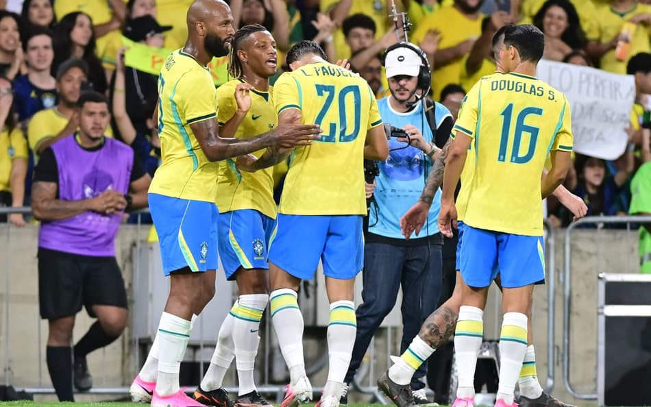 Jogadores do Brasil/Seleção Brasileira comemoram gol contra o Panamá em amistoso antes da Copa do Mundo