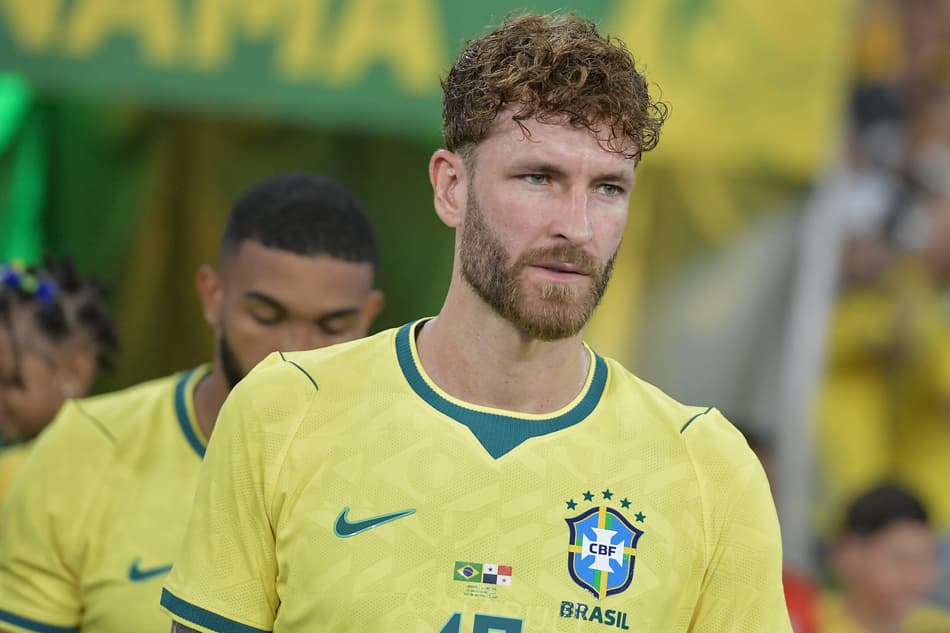 Léo Pereira, do Flamengo, pela Seleção Brasileira (Foto: Thiago Ribeiro/AGIF/Folhapress)