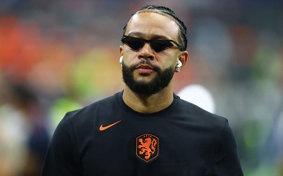 Memphis avaliou possível confronto entre Brasil x Holanda (Foto: REUTERS/Hannah Mckay/FolhaPress)