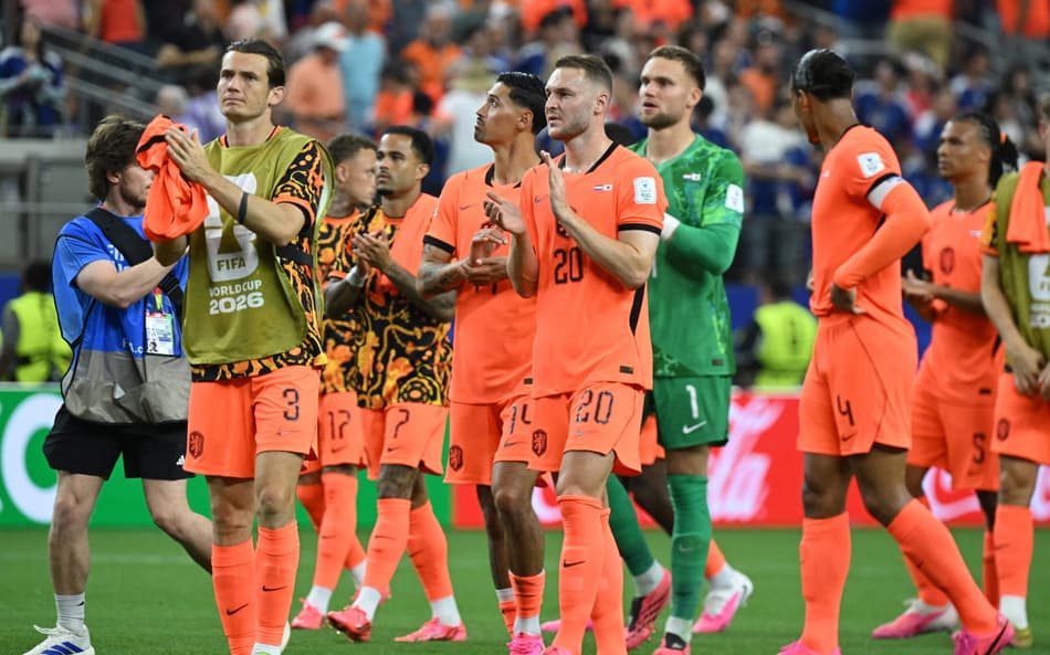 Holanda aposta em histórico favorável para buscar recuperação no Grupo F (Foto: EFE/EPA/Albert Pena/FolhaPress)