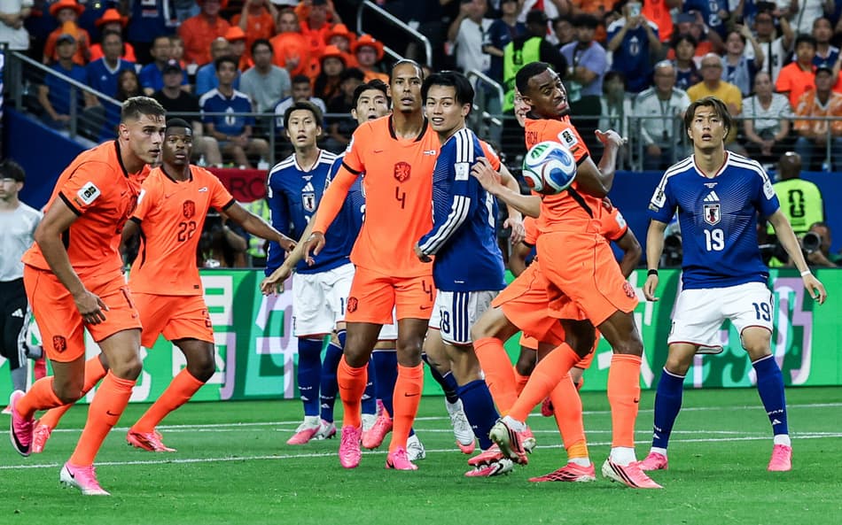 Holanda e Japão se enfrentaram pela Copa do Mundo (Foto: Sports Press Photo/Fotoarena/Folhapress)